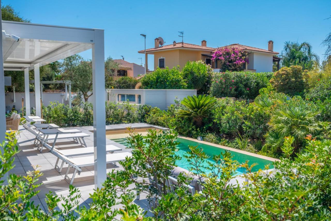 Villa Kosmos - Piscina E Giardino - Villasimius Exterior photo